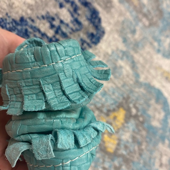 Freshly Picked Woven Teal Mocc. - Picture 4 of 4